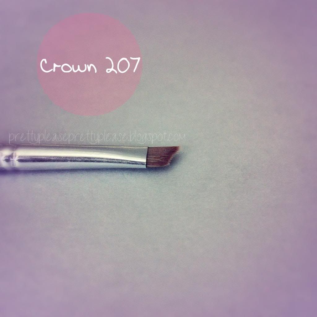 Crown 207 Slanted Eyeliner Brush