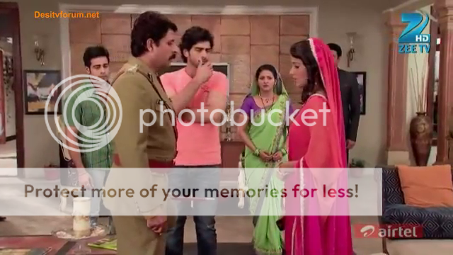 photo vlcsnap-2013-04-30-15h40m19s191_zps4a41ab45.png