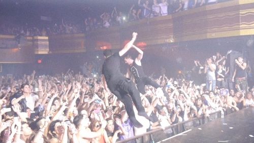 Adventure Club Stage Diving